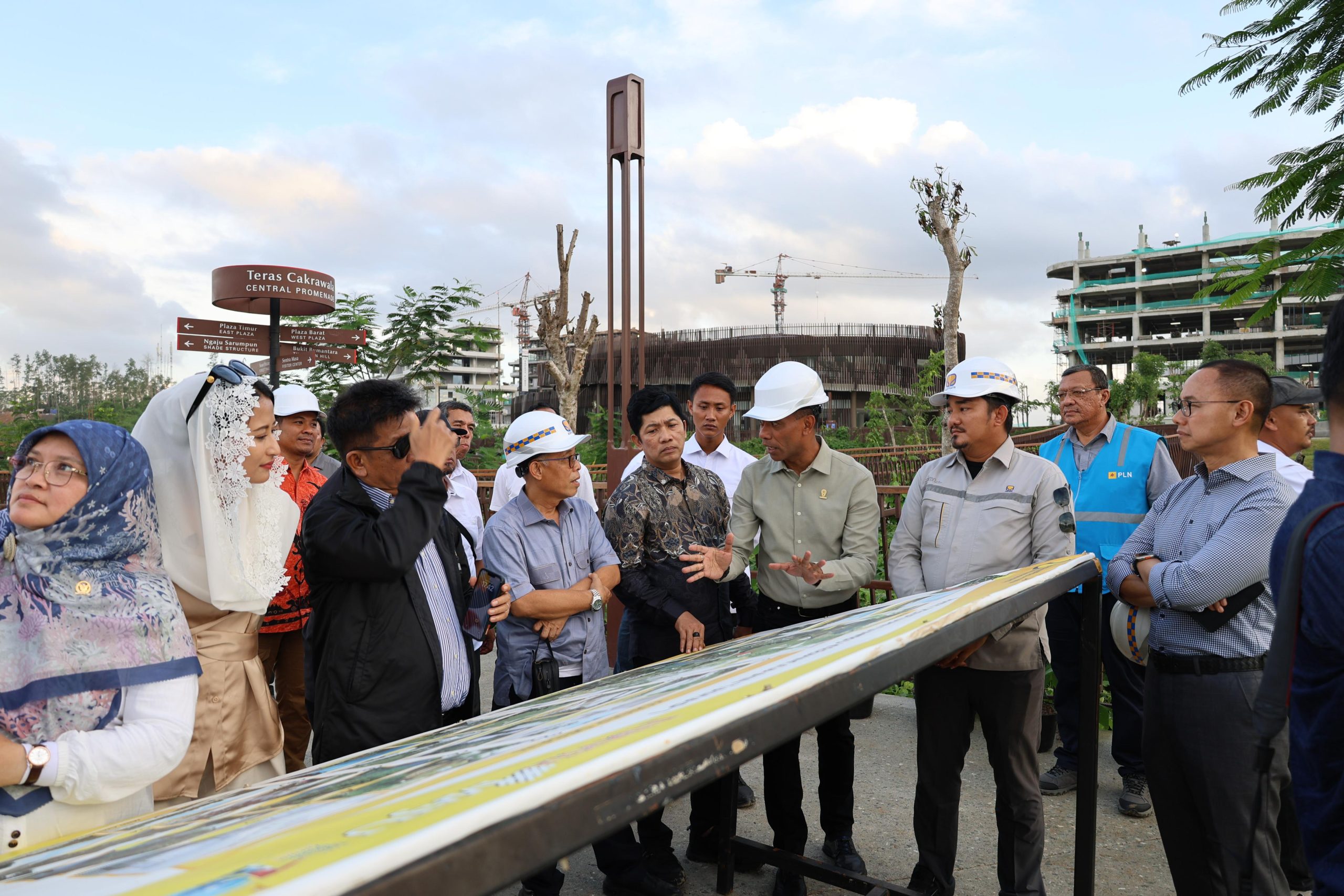 Pastikan Kesiapan 17-an, OIKN dan Komisi VII DPR RI Tinjau Progres Pembangunan Infrastruktur Ketenagalistrikan, Satgas Deteksi Polda Kaltim Lakukan Pengamanan