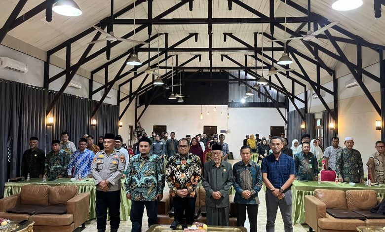 Kasmidi Bulang Buka Dialog Lintas Agama, Bentuk Wujudkan Pilkada Damai Kutai Timur Kasmidi Bulang Buka Dialog Lintas Agama, Bentuk Wujudkan Pilkada Damai Kutai Timur